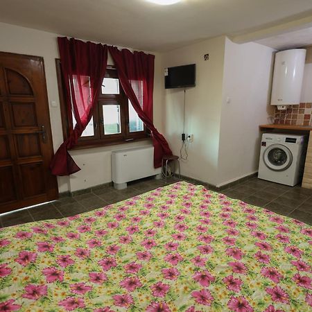 Guest House Koleshevi Byal Izvor Екстериор снимка