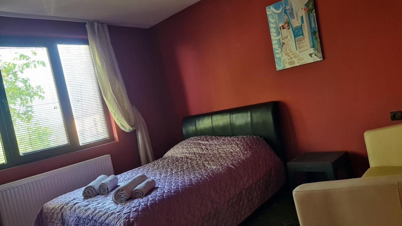 Guest House Koleshevi Byal Izvor Екстериор снимка