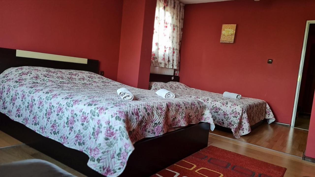 Guest House Koleshevi Byal Izvor Екстериор снимка